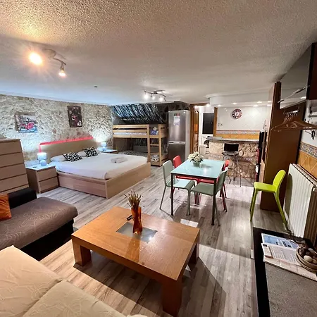 In One Ground Floor With Terrace Next To Sea